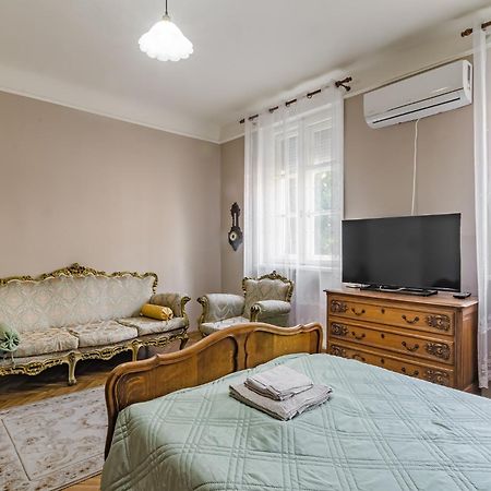 Апартамент Гардения Apartment Varna Bagian luar foto