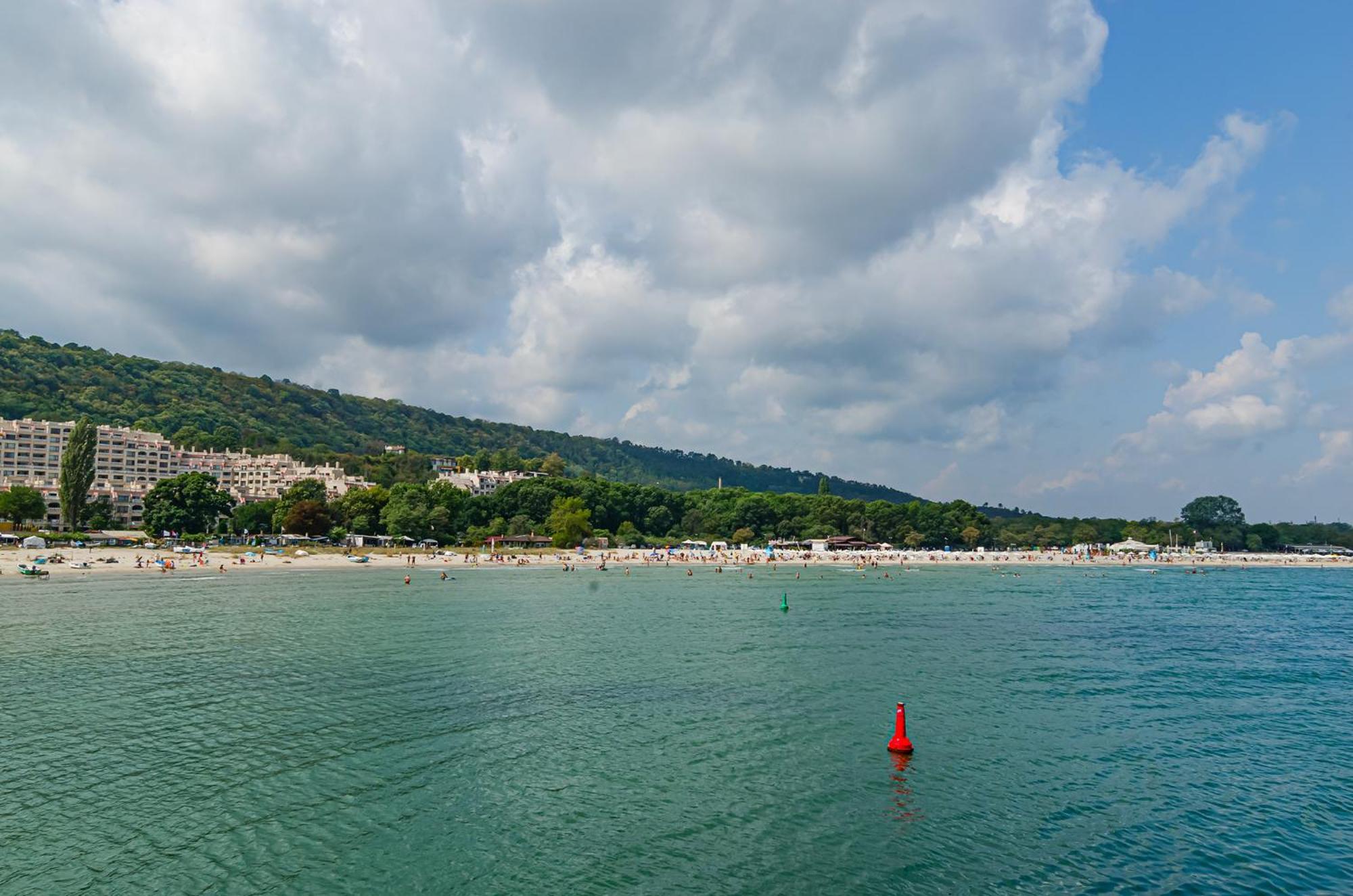 Апартамент Гардения Apartment Varna Bagian luar foto